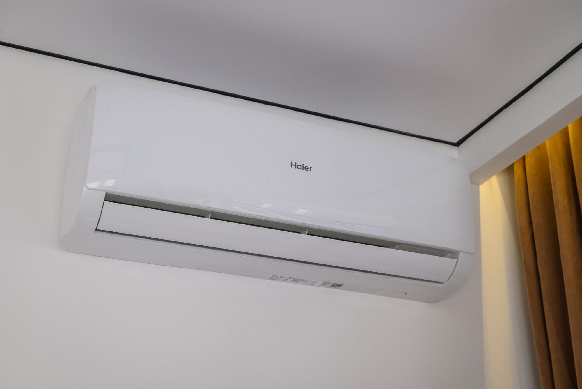 Five Business-Class Rooms In R-House Near Mega Center Almaty Exterior photo