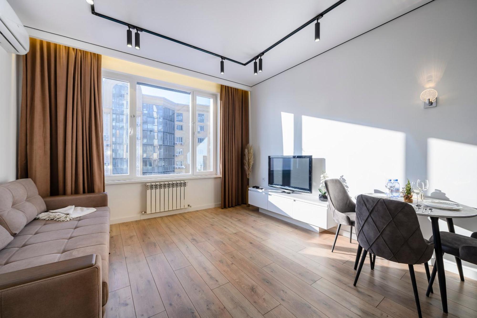 Five Business-Class Rooms In R-House Near Mega Center Almaty Exterior photo