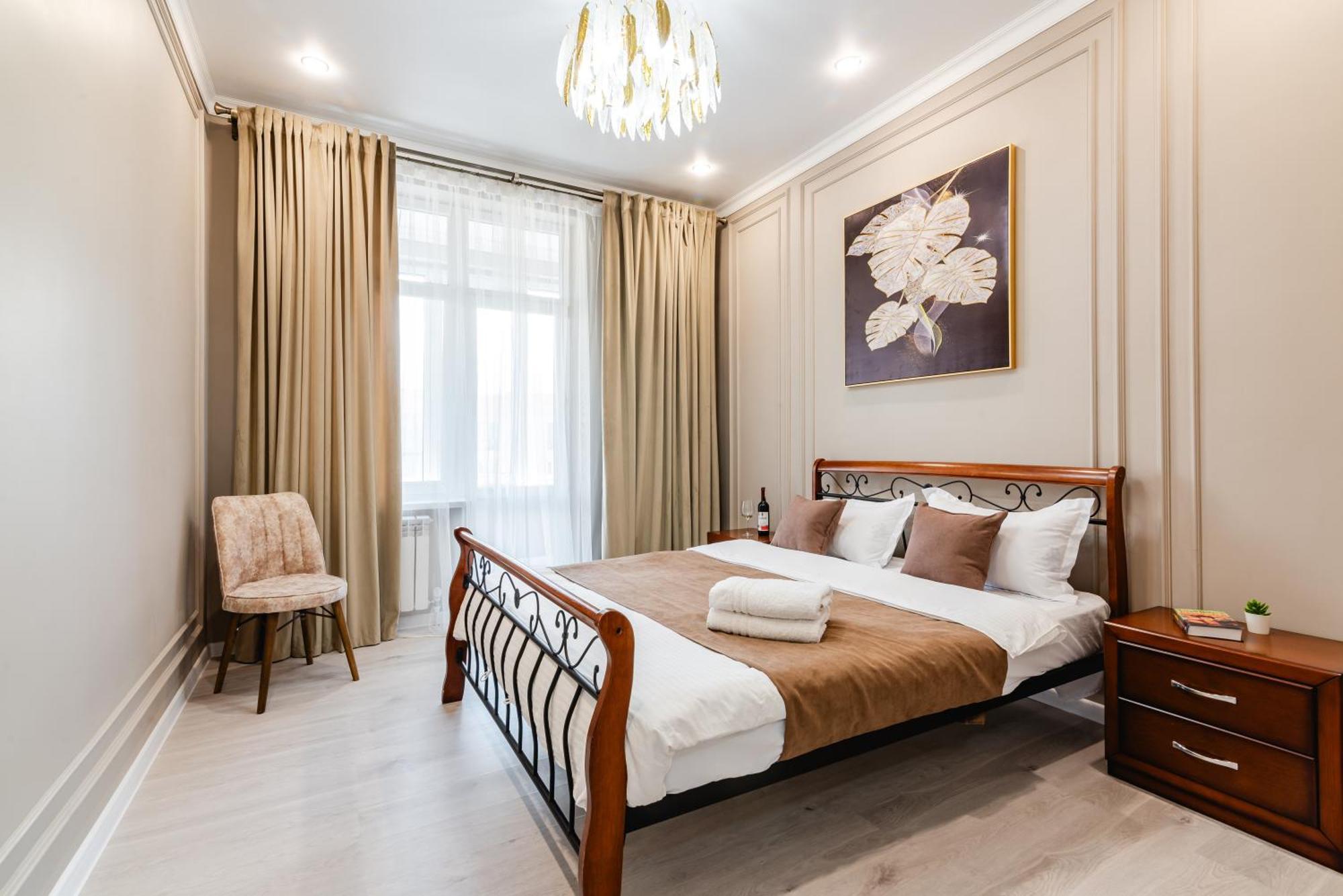 Five Business-Class Rooms In R-House Near Mega Center Almaty Exterior photo